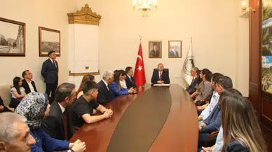 Vali Ziya Polat, YKS ve LGS şampiyonlarını ağırladı