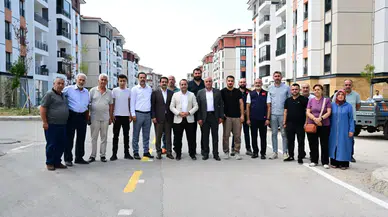 Zafer Mahallesi'nde istişare toplantısı: Başkan Taşkın ve Vekil Babacan yeni konutlarda vatandaşlarla buluştu