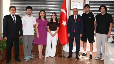 Kemer'de eğitim seferberliği: Gençler hayallerine ücretsiz kursla ulaştı
