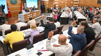 Bornova'dan dört kıtaya uzanan belediyecilik hamlesi