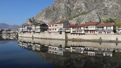 Amasya'nın Yalıboyu Evleri'nde Yeşilırmak manzarası