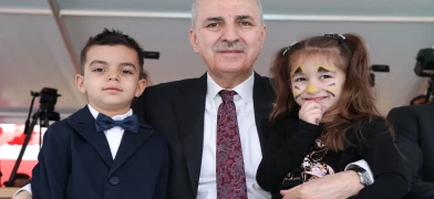 TBMM Başkanı Kurtulmuş: "Türkiye Yüzyılı, çocuklarımızın güçlü ellerinde inşa edilecek"