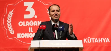 Fatih Erbakan: “Yeniden kıyama kalkıyoruz, refahla geliyoruz”