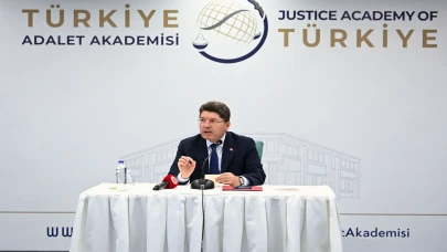 Adalet Bakanı Tunç: Genç hukukçularla yargıda kaliteyi artırmayı hedefliyoruz