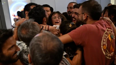 İspanyol aktivistlerin Madrid'deki coşkulu karşılaması: 29 üye serbest kaldı