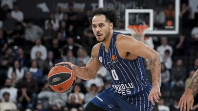 Anadolu Efes, yarın Paris Basketbol'un konuğu olacak