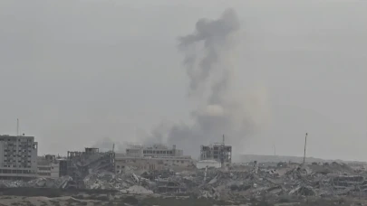 İsrail Ateşkes Anlaşmasına rağmen Gazze'yi bombalamaya devam ediyor