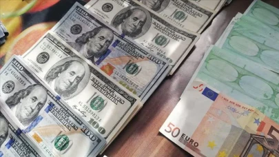Dolar 42,06 TL'ye yükseldi, Euro'da düşüş sürüyor: Piyasalarda ne bekleniyor?
