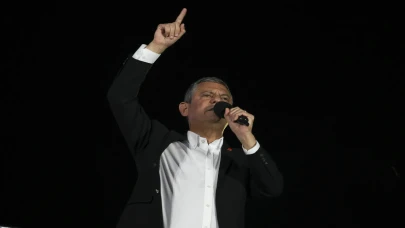 CHP Genel Başkanı Özel’den Şişli mitinginde sert mesajlar
