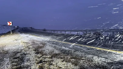 Ardahan'da kar ve tipi etkisiyle buzlanma uyarısı: Sürücüler dikkat