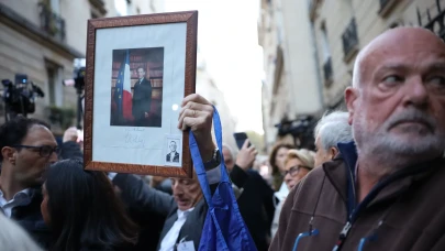 Eski Cumhurbaşkanı Sarkozy 5 yıl hapis cezasıyla cezaevine girdi