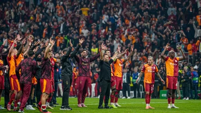 Galatasaray, Şampiyonlar Ligi'nde Liverpool'u devirdi! Osimhen tarihe geçti