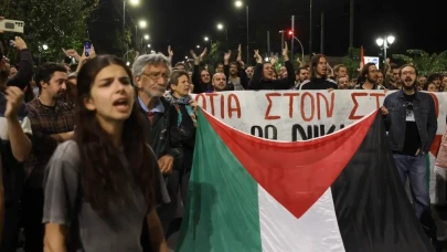Yunanistan’da Gazze dayanışması: 1500 kişi filoyu destekledi