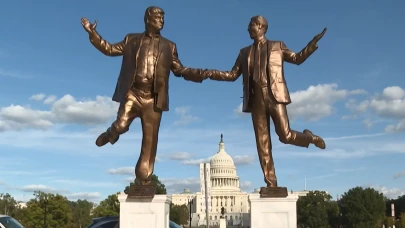 Epstein dosyalarına tepki: "Best Friends Forever" heykeli geri döndü