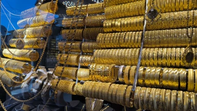 Altının gram fiyatı gün başlarken 5 bin 419 liraya geriledi