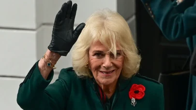 Kraliçe Camilla Anma Günü'nde Paddington'da gazileri onurlandırdı