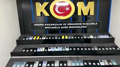Adana’da gümrük kaçağı operasyonu: 80 telefon, 4.500 paket sigara
