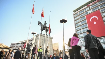 Büyük Önder Gazi Mustafa Kemal Atatürk’ü anıyoruz