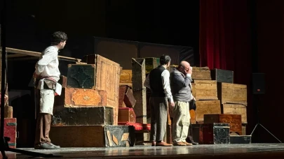 Serkan Keskin’li “Cimri” Bursa’yı kahkahaya boğdu