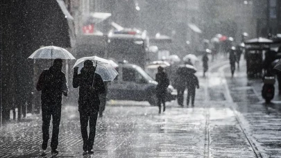 Meteoroloji uyardı: Hafta sonu tüm Türkiye'yi sağanak yağış saracak