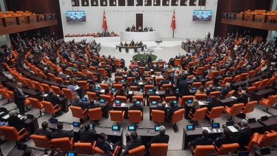 Komisyonda fabrika yangını protestosu: CHP'den liyakat eleştirisi
