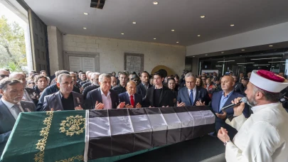 Tüpraş Stadı’nda gözyaşları: Levent Erdoğan son yolculuğuna uğurlandı