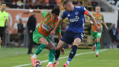 Kasımpaşa, Alanyaspor'u deplasmanda 2-1 yenerek galibiyet hasretine son verdi