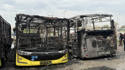 Bursa’da otobüs servisinde yangın: 3 araç kullanılamaz hale geldi