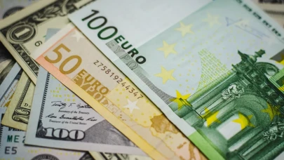 Serbest piyasada açılış: Dolar 42,8160 TL avro 50,2020 TL