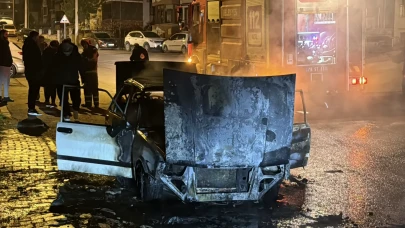 Safranbolu’da park halindeki otomobil alevlere teslim oldu