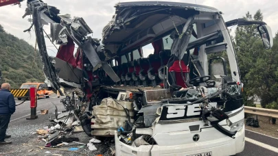 Otobüs-tır kazası soruşturması: Şoförler cezaevine gönderildi