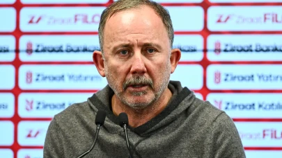 Sergen Yalçın: Yılın son derbisini kazanarak devre arasına moralli girdik