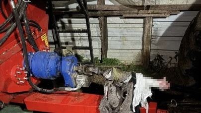 Silaj makinesine kolunu kaptıran 10 yaşındaki Çocuk hayatını kaybetti