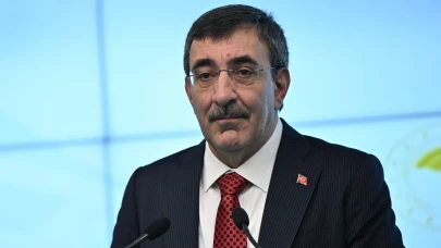 Cumhurbaşkanı Yardımcısı Cevdet Yılmaz İngiltere’ye gidiyor