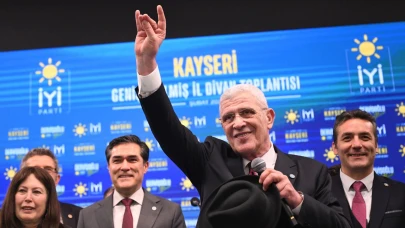 İYİ Parti Genel Başkanı Müsavat Dervişoğlu Kayseri'de temaslarda bulundu