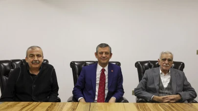 CHP Lideri Özgür Özel, Ahmet Türk'e geçmiş olsun ziyareti