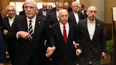 Müsavat Dervişoğlu'ndan, Yenimahalle Belediye Başkanı Yaşar'a taziye ziyareti