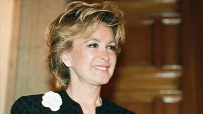 Yeşilçam'ın efsanevi ikonu: Filiz Akın, dört yapraklı yonca'nın parlayan yıldızı