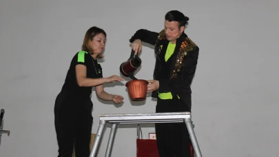 Bafra'da 600 yıllık gelenek "Sele Sepet Top Kandil Şenliği" coşkuyla kutlandı