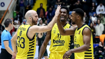 Fenerbahçe Beko, EuroLeague'de Paris Basketbol'u konuk ediyor