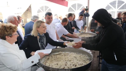 Kastamonu'nun 133 Yıllık Geleneği: Bayram pilavı etkinliği 119 kazanda ikram edildi