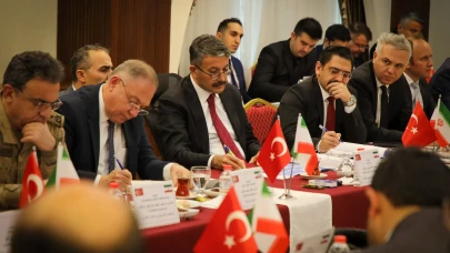 Türkiye-İran 56. Alt Güvenlik Komite toplantısı Hakkari’de yapıldı