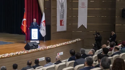 Ankara'da "Cemevleri: Dünü, Bugünü, Yarını Sempozyumu" Başladı