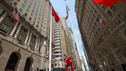 Wall Street'te 19 Mayıs çoşkusu: Türk Bayrağı 25. kez göndere çekildi