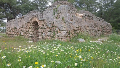 Antalya'daki 300 yıllık dört kubbeli su sarnıcı restore edilecek