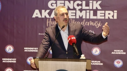 Abdulhamit Gül :Dünyada ‘güçlüysen haklısın’ anlayışını tersine çevirecek