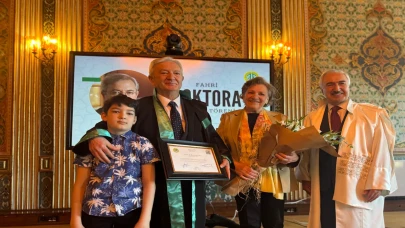 Beşir Ayvazoğlu’na İstanbul Üniversitesi’nden fahri doktora unvanı