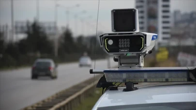 Bayram yolculuğunda radar tartışması: Yeni radar uygulamaları siyasetin de gündeminde