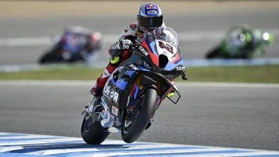 Toprak Razgatlıoğlu, Superbike'ta İtalya'da 3'te 3 yaptı