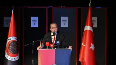 Gençlerbirliği'nin 35. genel kurulunda Osman Sungur, 649 oyla tekrar başkan seçildi